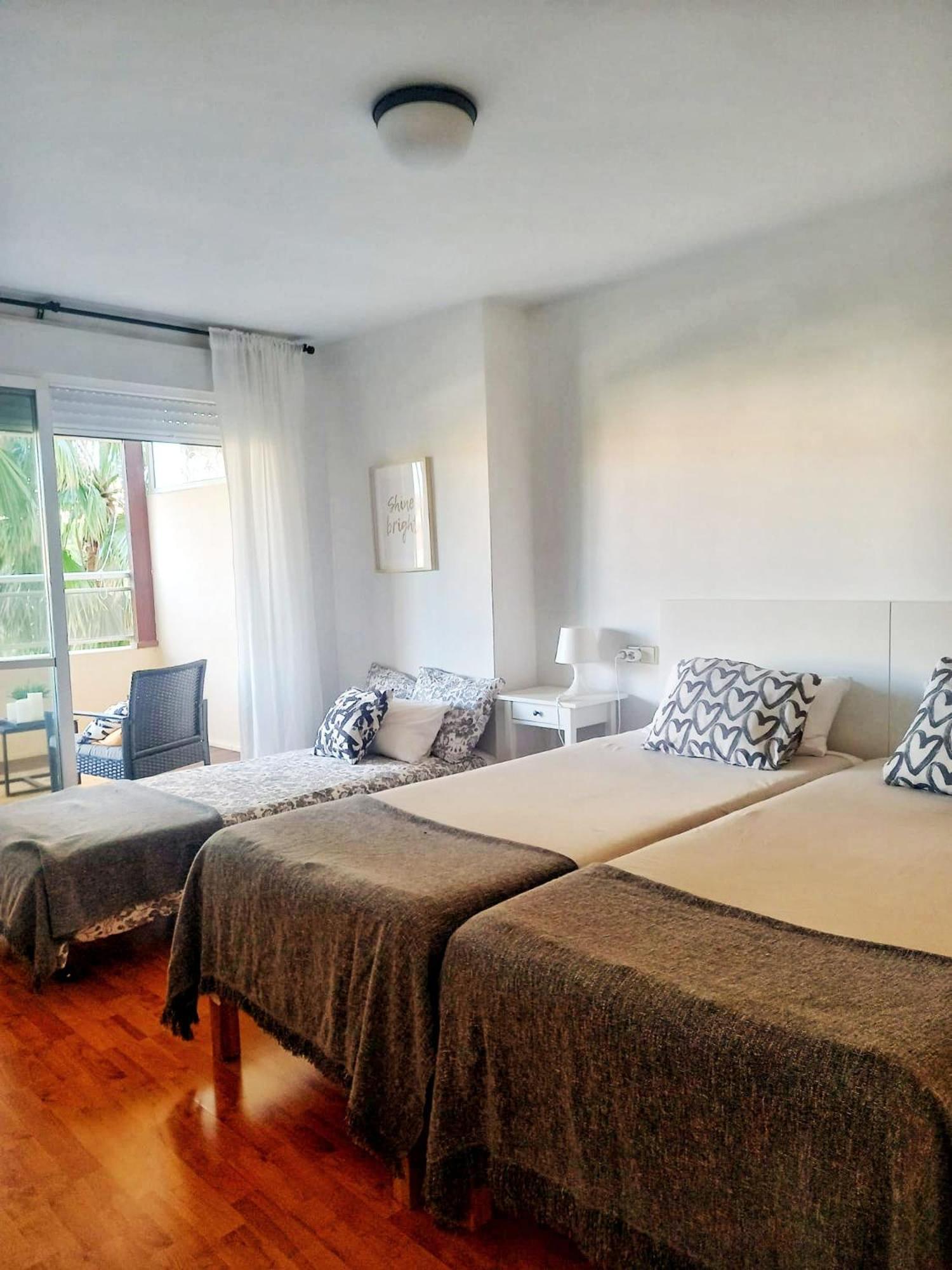 Calido Apartamento Con Gran Terraza Y Vistas A 600 Metros Del Mar Бенальмадена Экстерьер фото